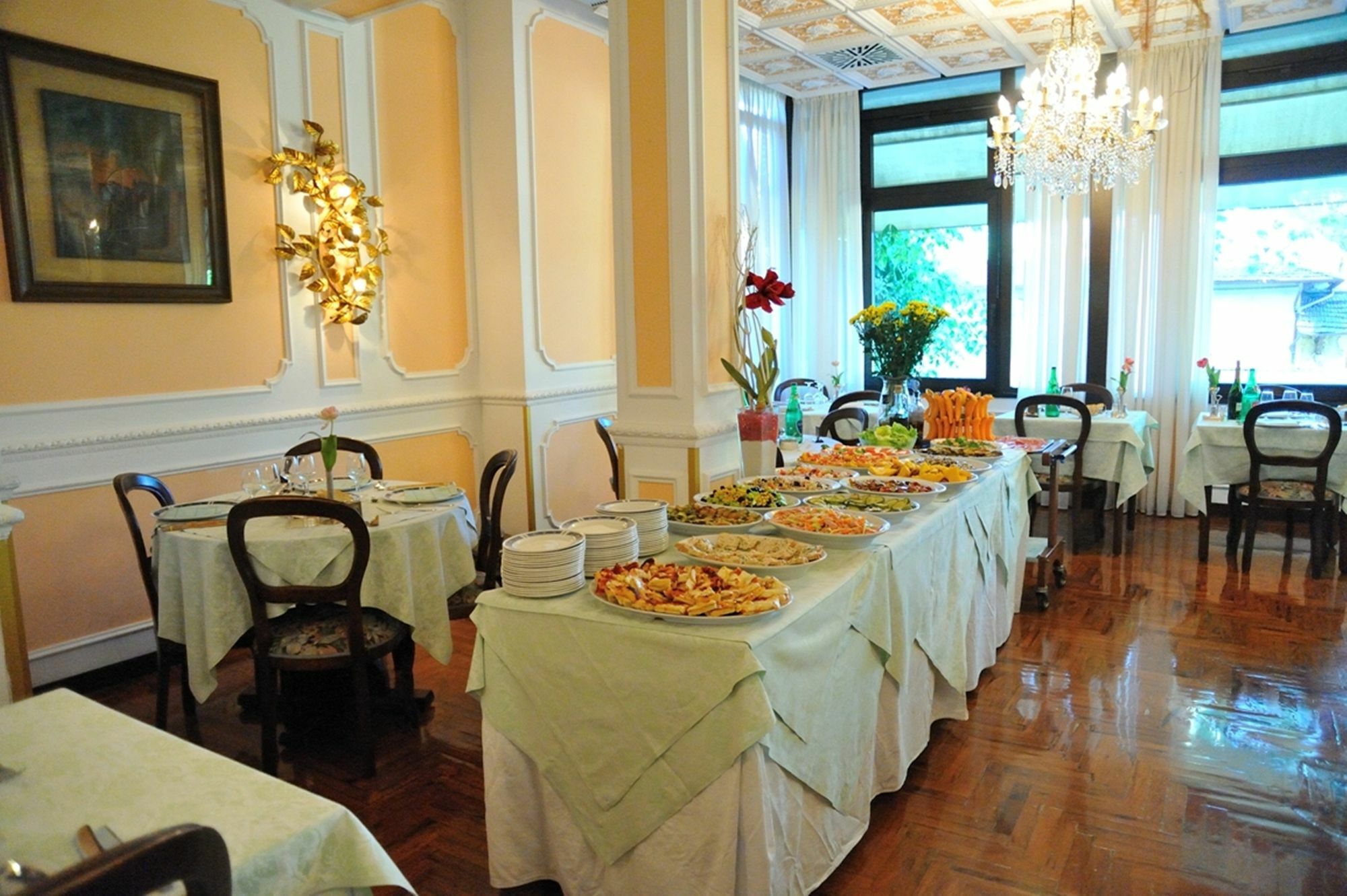 Hotel Savona مونتيكاتيني تيرمي المظهر الخارجي الصورة